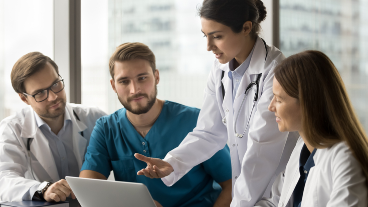 doctor showing group online