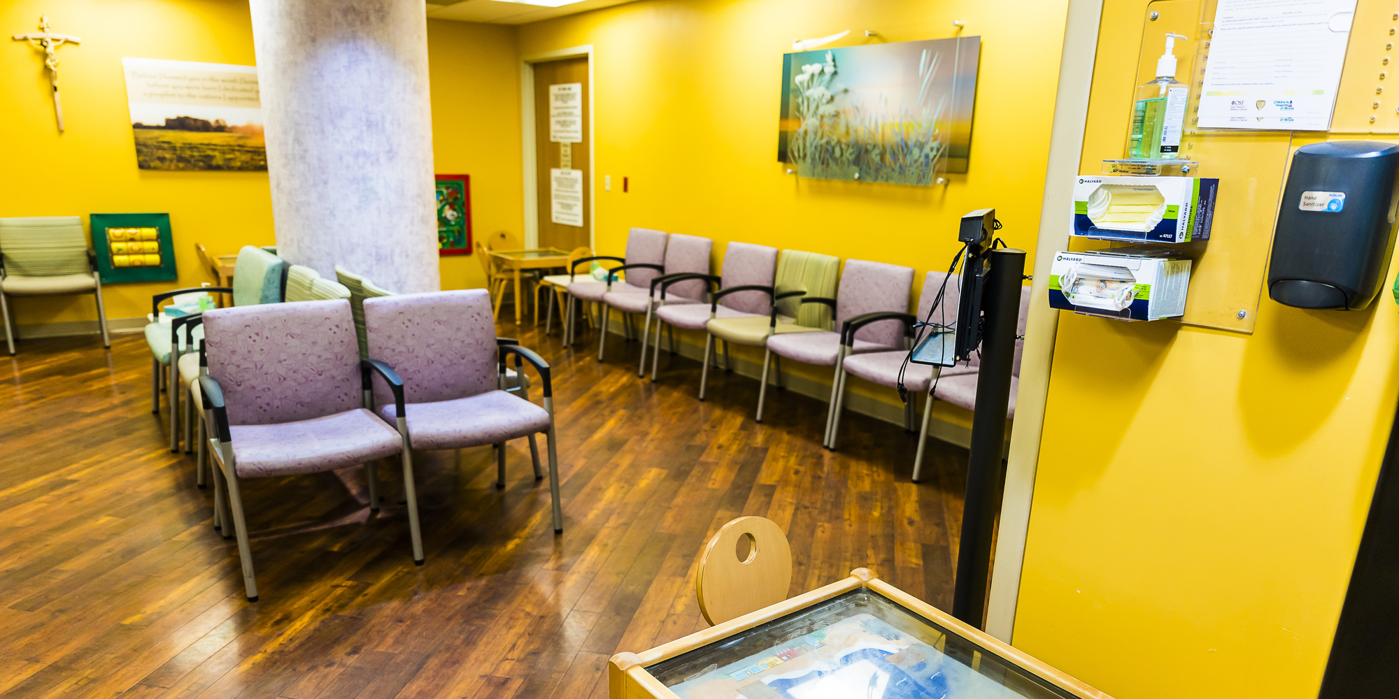 Children's Hospital of Illinois surgery waiting area