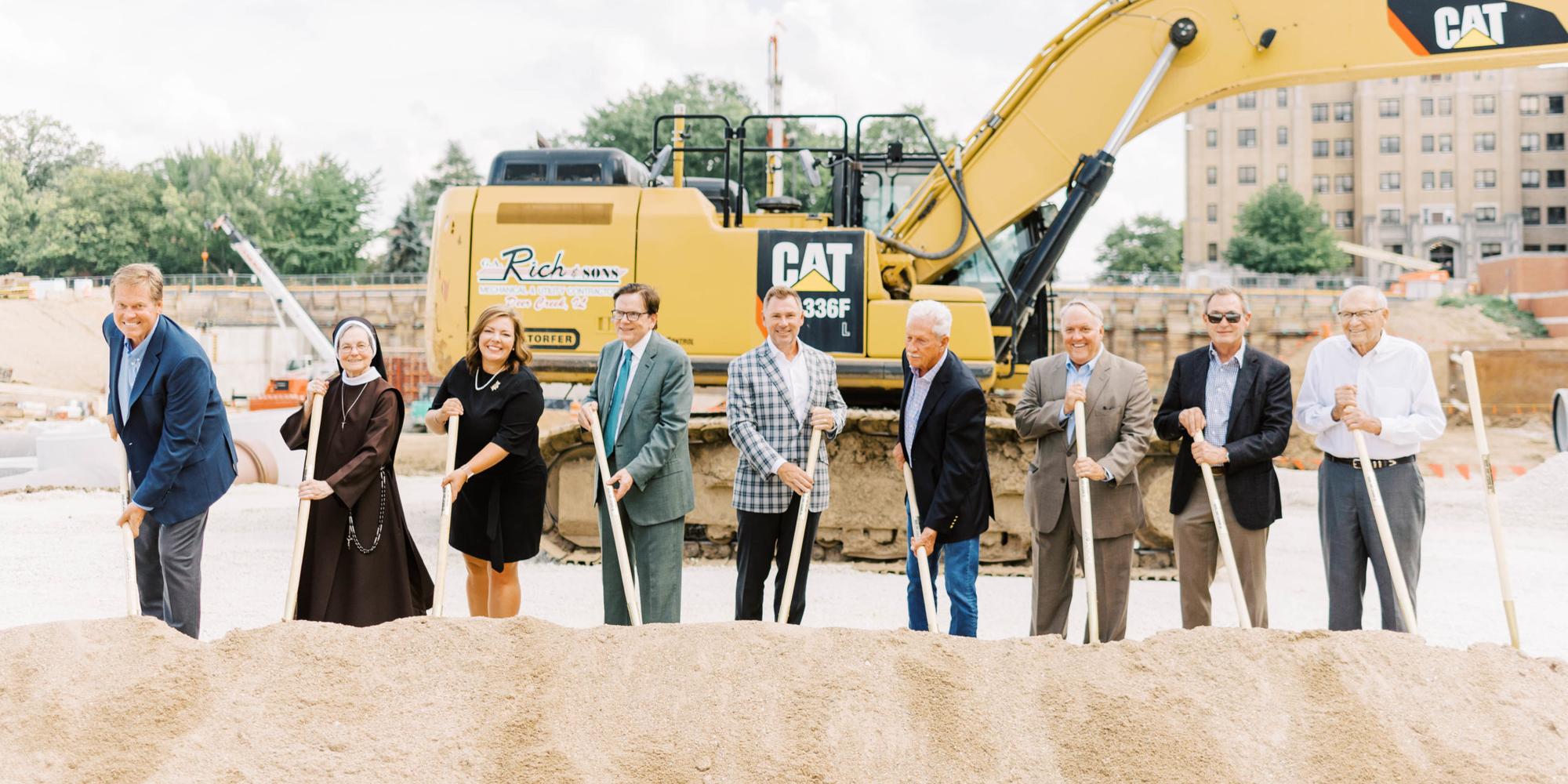 Foundation Cancer Institute Donors Groundbreaking