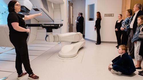 Foundation-Cancer-Center-Ribbon_Cutting-110.jpg