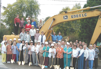 2005 PMH employee groundbreaking