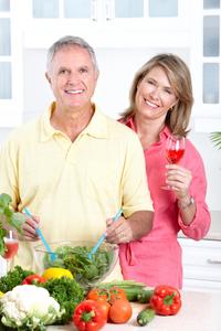 Couple eating healthy - OSF Saint Anthony Medical Center