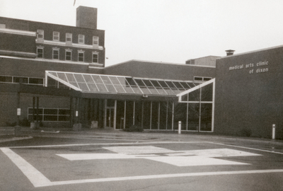 1977 Katherine Shaw Bethea medical arts clinic exterior photo