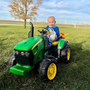 CHOI_story-henry_Tractor.jpg