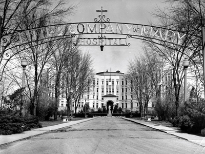1930 Little Company of Mary Medical Hospital exterior photo