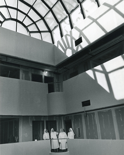 OSF St. Joseph Medical Hospital Eastland Medical Plaza – The Pantagraph 3-27-1989