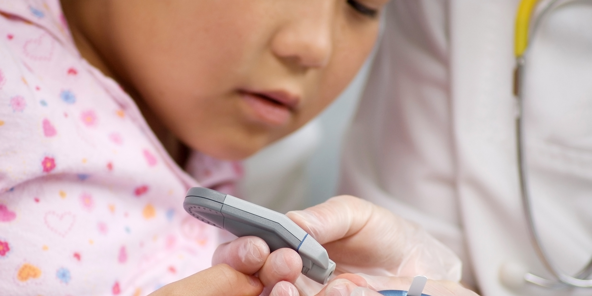 Measuring blood sugar in child