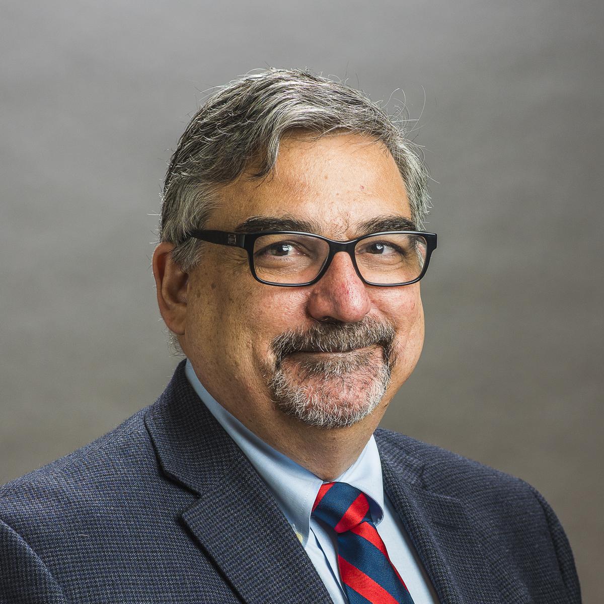 Guy Petruzzelli, MD 