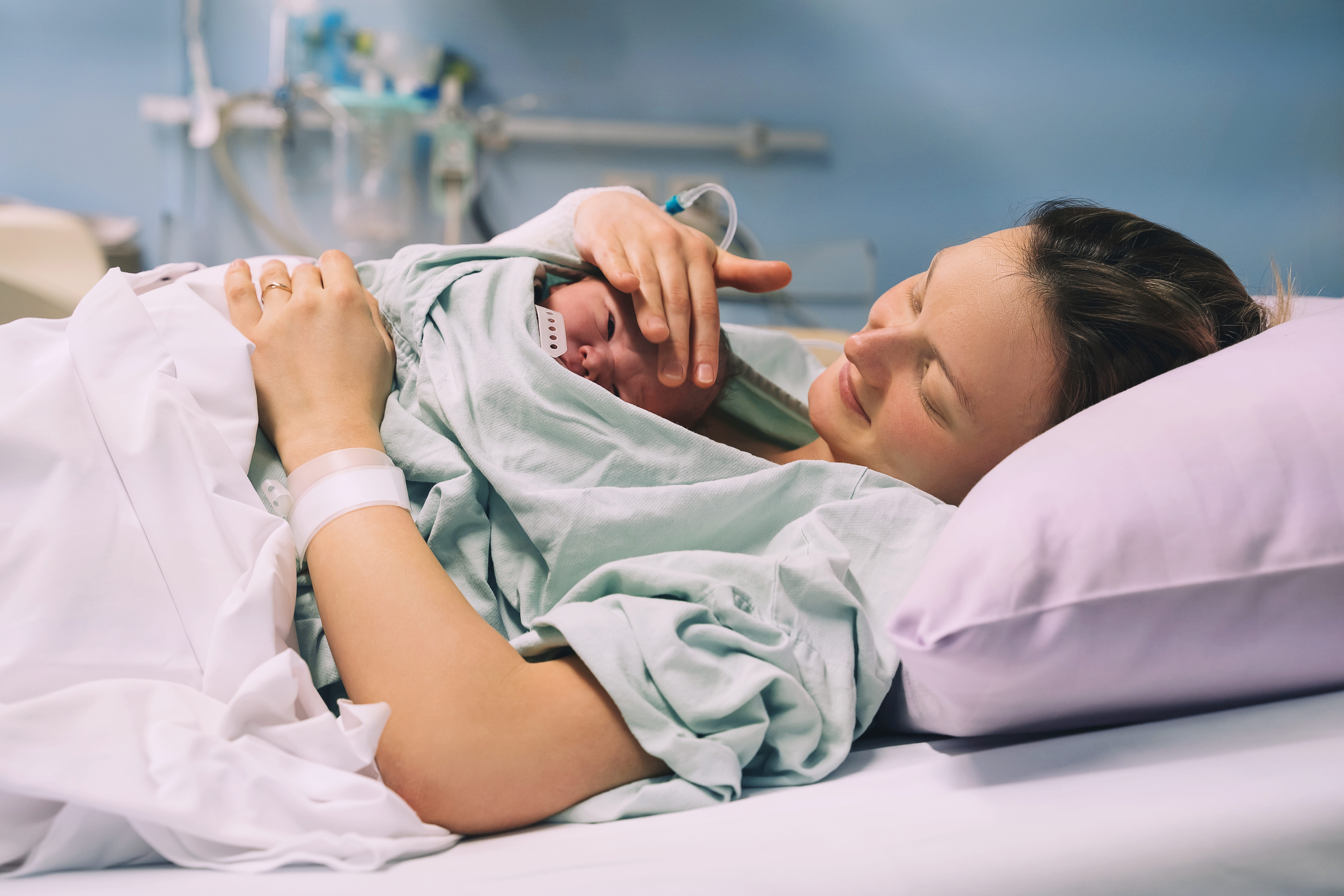 mother-newborn-child-birth-maternity-hospital.jpg