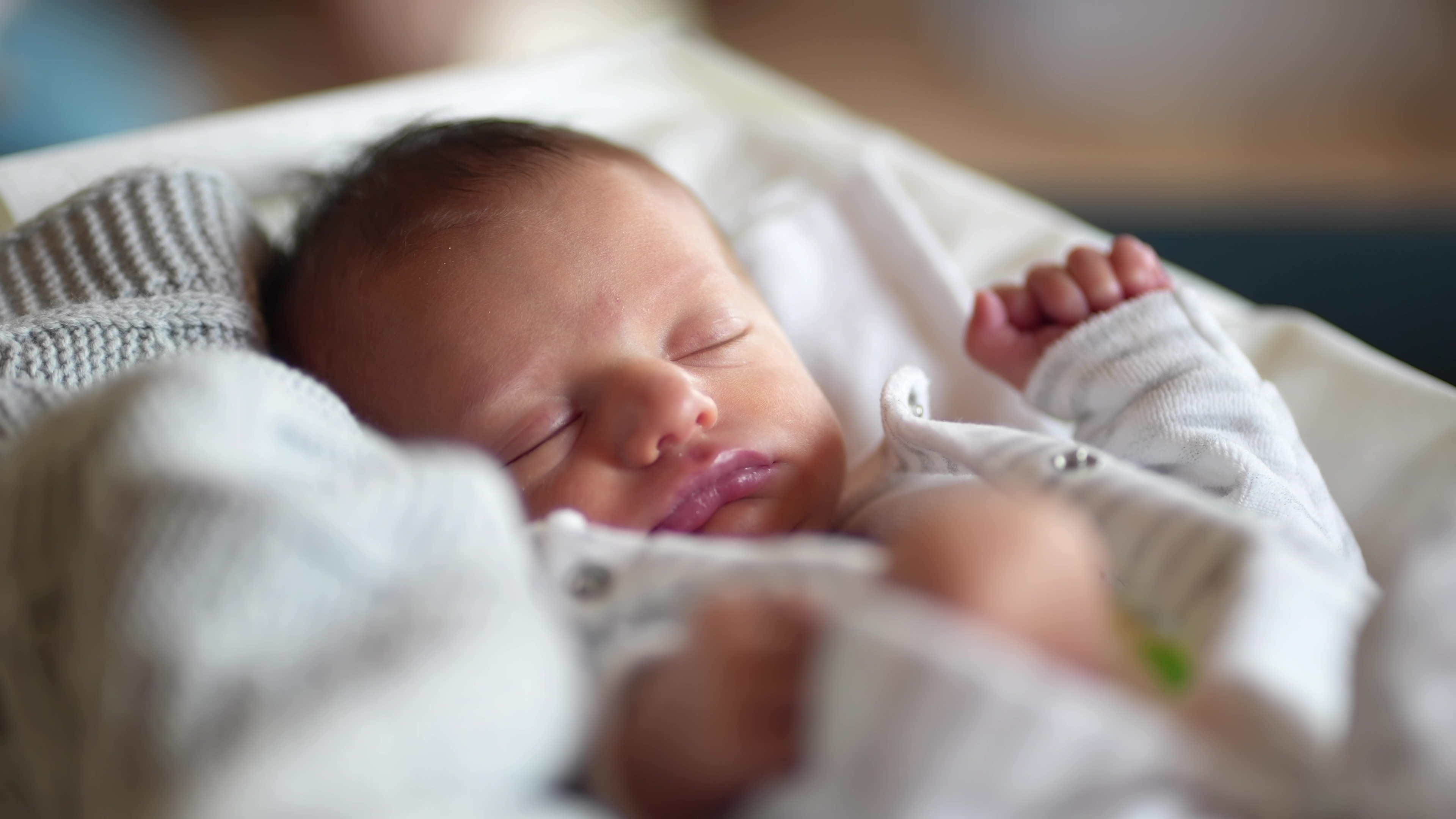 newborn-baby-sleep-boy-infant-lies.jpg