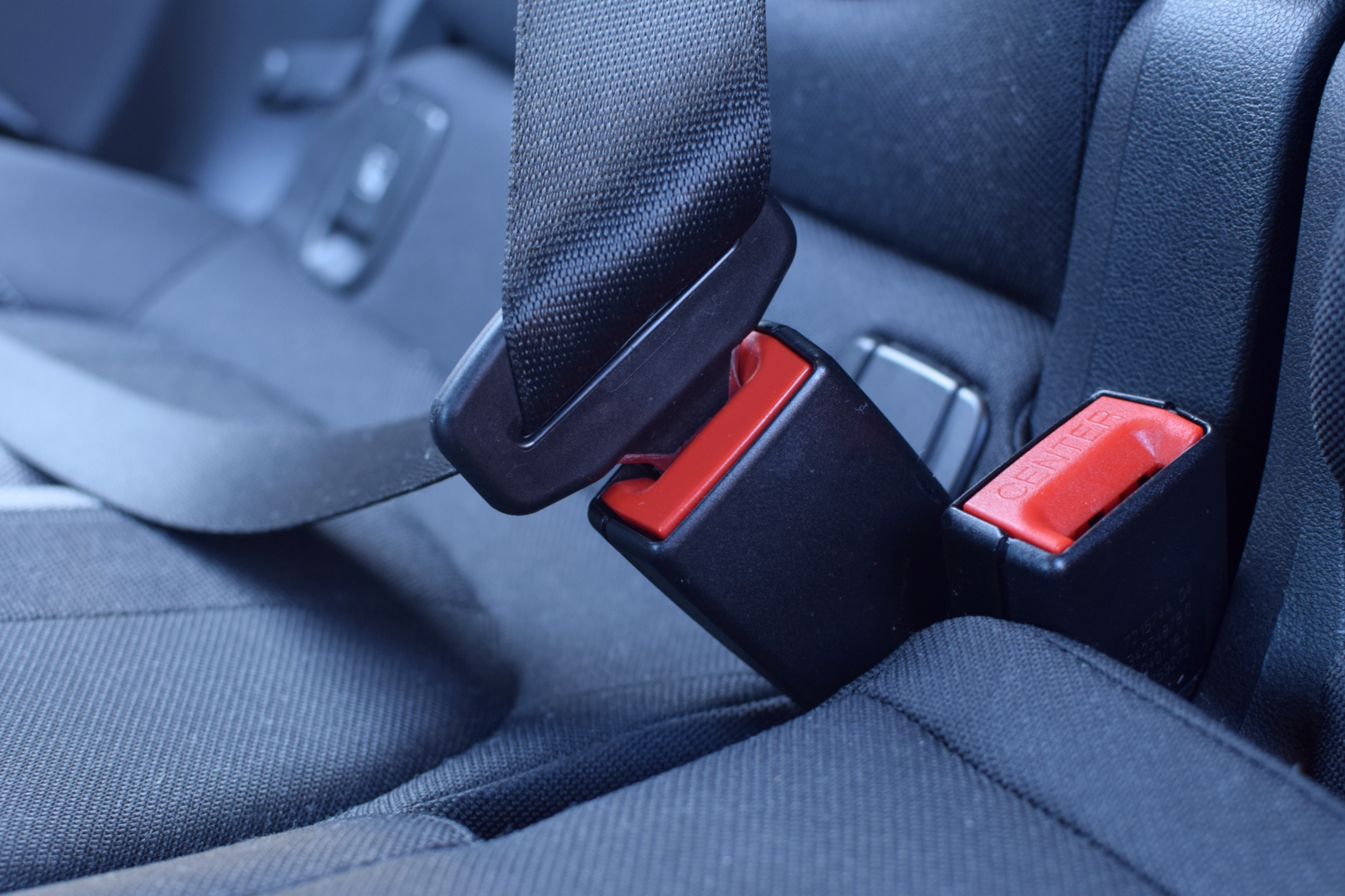 seat-belt-car-2324580591.jpg